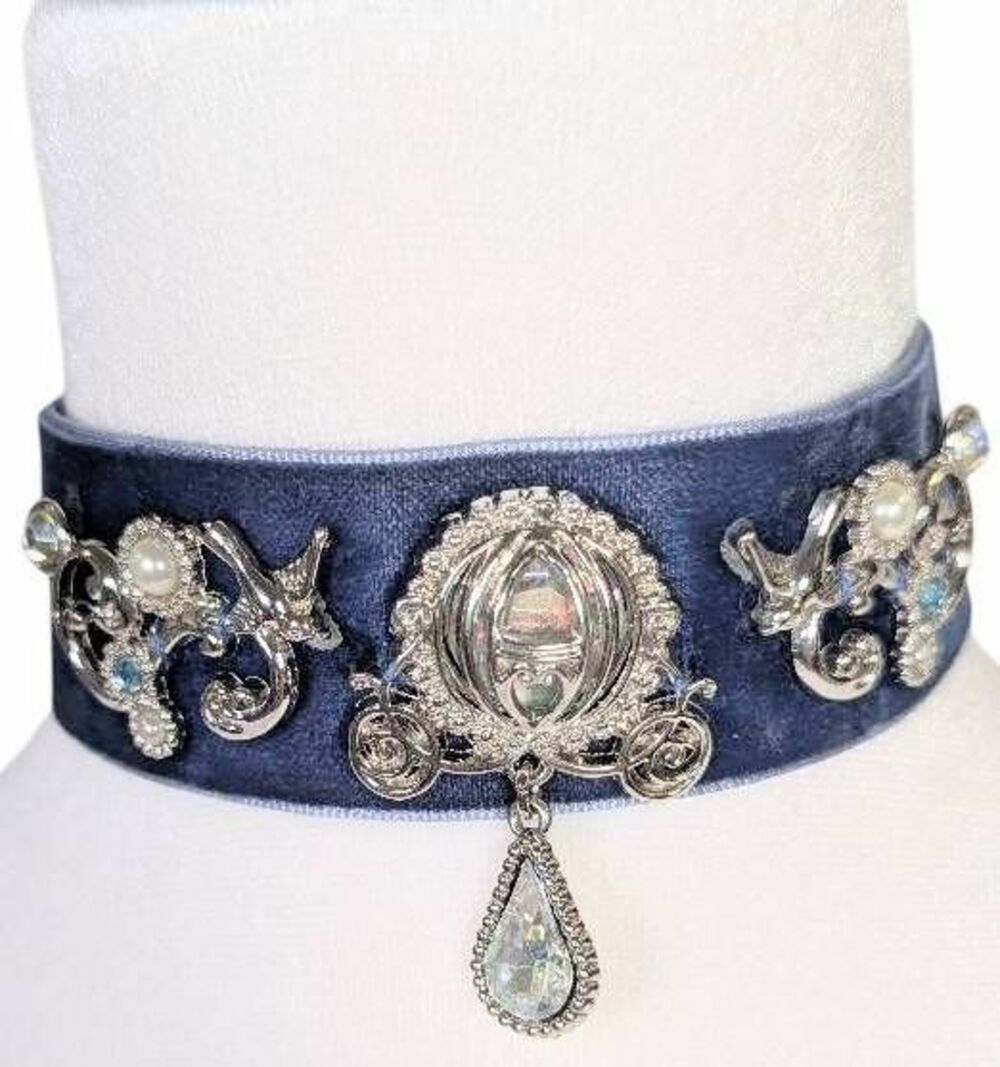 Disney Cinderella Blue velvet choker crystals & carriage charm XS girls / tween